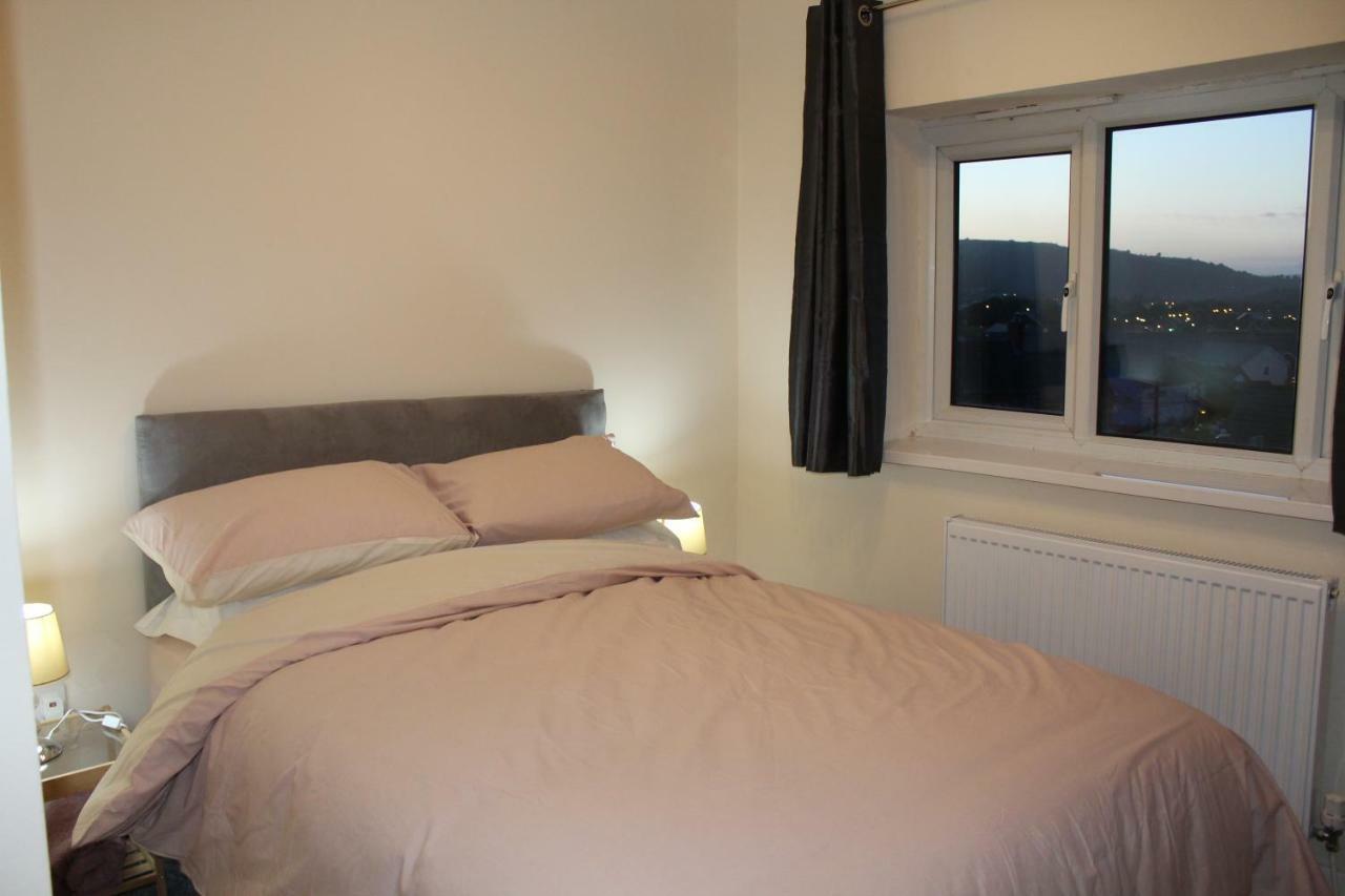 Van Apartments แคร์ฟิลลี ภายนอก รูปภาพ