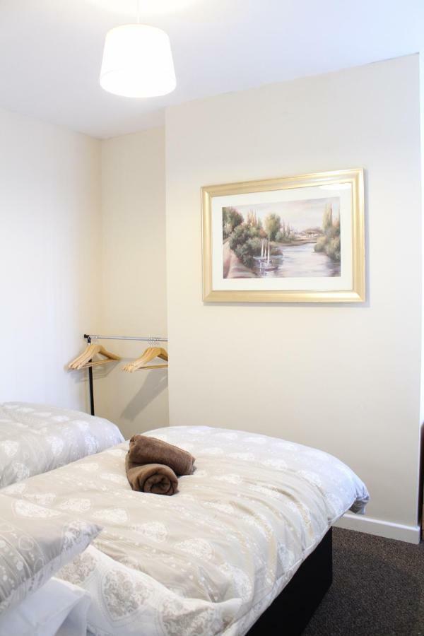 Van Apartments แคร์ฟิลลี ภายนอก รูปภาพ